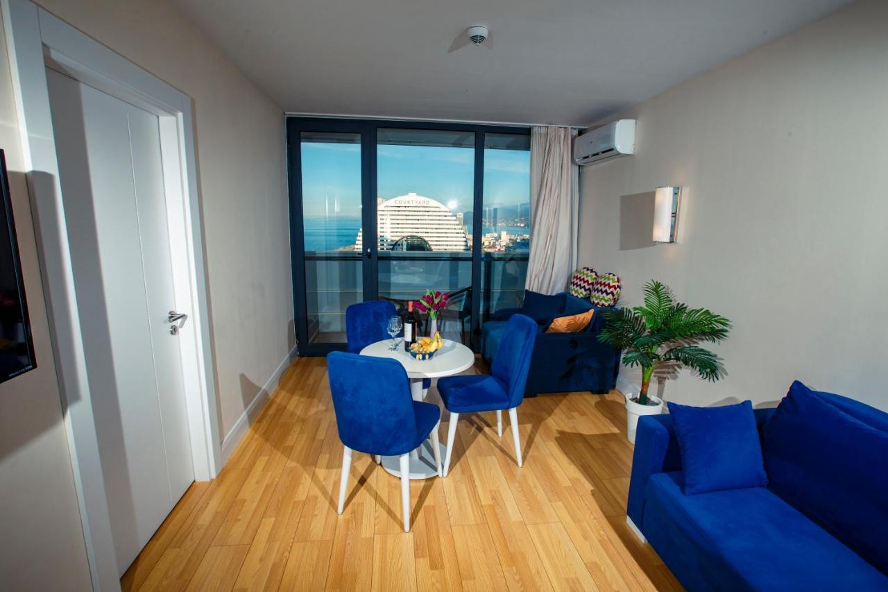 Orbi City Skyscraper With Sea View Batoumi Extérieur photo